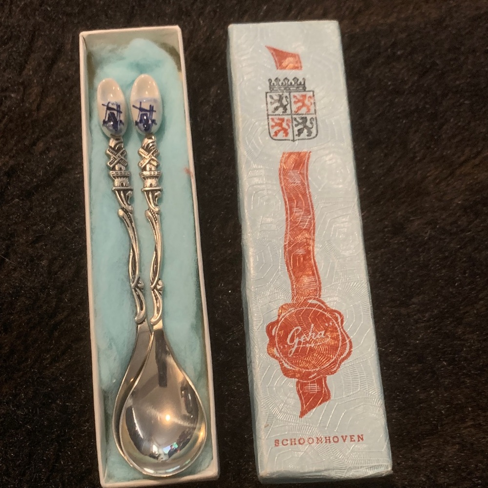 Vintage ceramic Clog Souvenir Spoon set